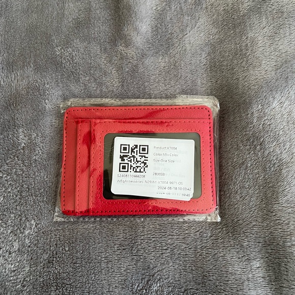 Business card or credit card holder - Picture 1 of 2